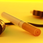 Junge Raucher greifen verstärkt zur E-Zigarette – Experten warnen vor Chemiecocktails